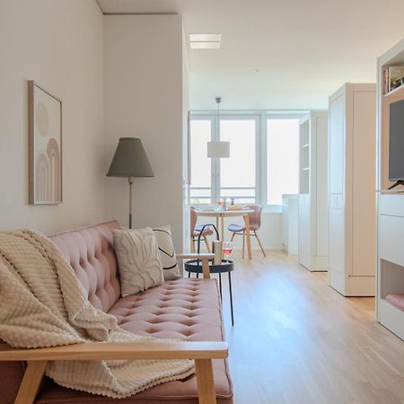 Loewe Apartments Am Rheinfall Нойхаузен ам Райнфал Екстериор снимка