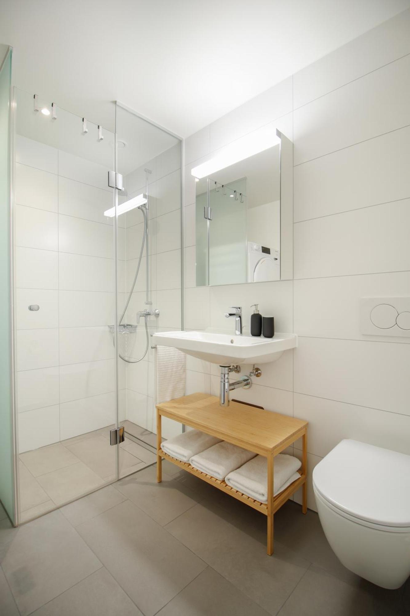 Loewe Apartments Am Rheinfall Нойхаузен ам Райнфал Екстериор снимка