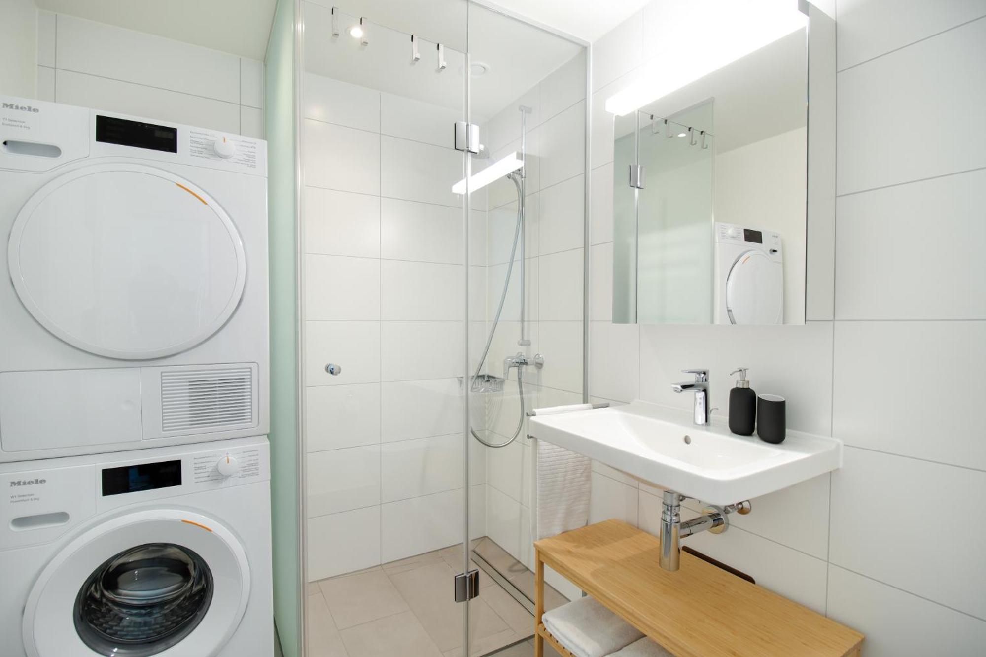 Loewe Apartments Am Rheinfall Нойхаузен ам Райнфал Екстериор снимка