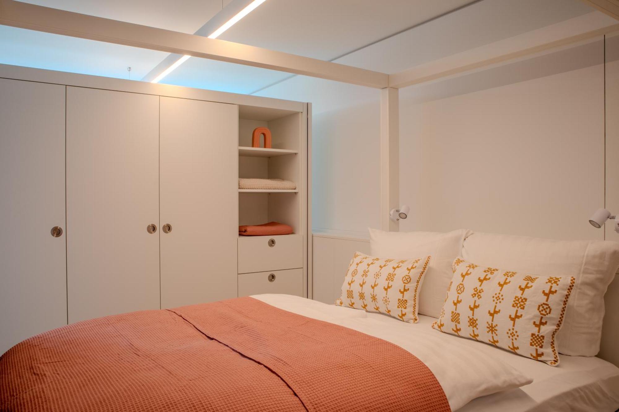 Loewe Apartments Am Rheinfall Нойхаузен ам Райнфал Екстериор снимка